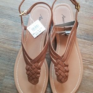 Sandals size 8.5